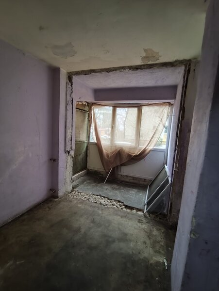 Piata Delfinului, Chisinau, Dobrina